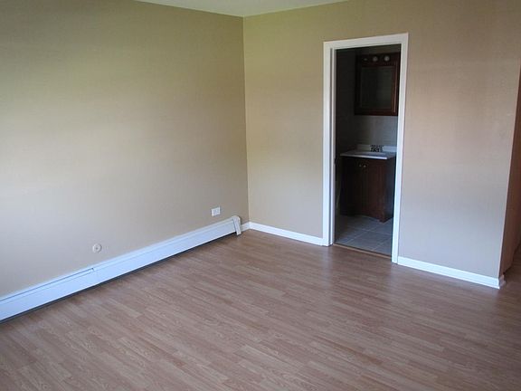 3rd image of 2419 Ogden Ave APT 2