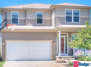 3322 N 209th St, Elkhorn, NE 68022