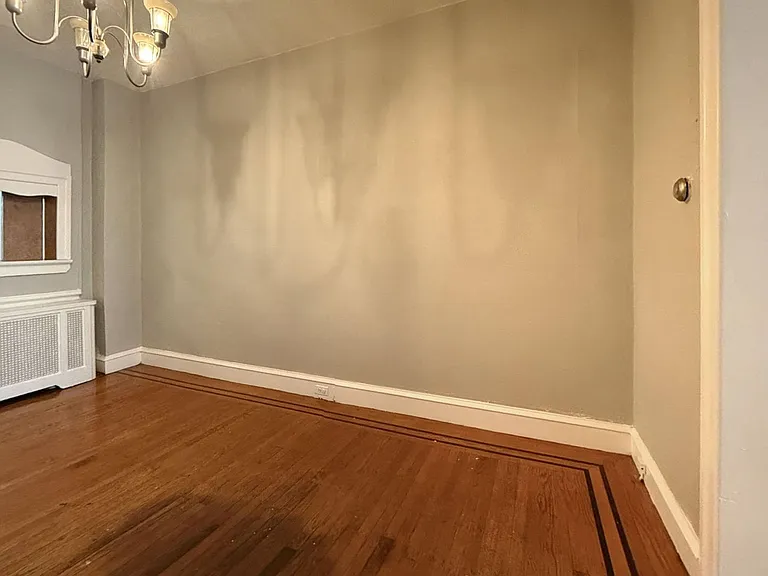 3929 Alfred St — Photo 10