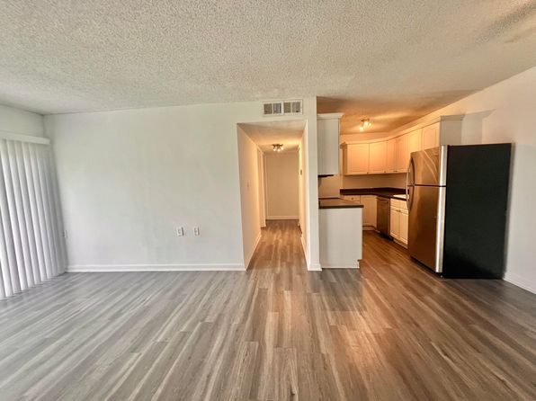 1215 N Benoist Farms Rd APT 203