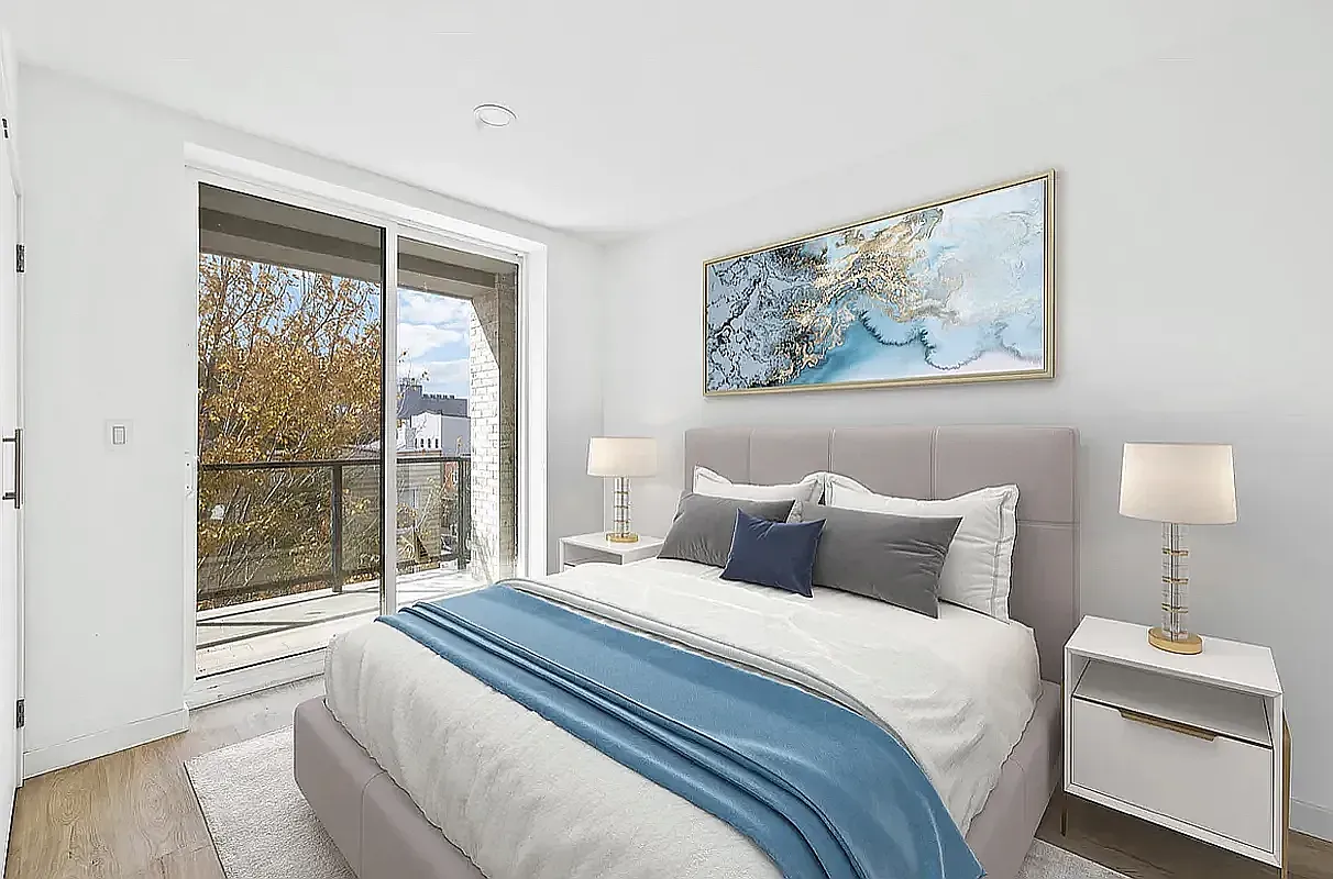 270 Manhattan Avenue — Photo 4