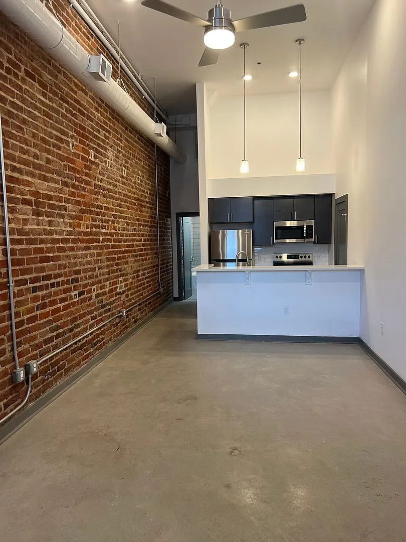18th Street Lofts — Photo 1