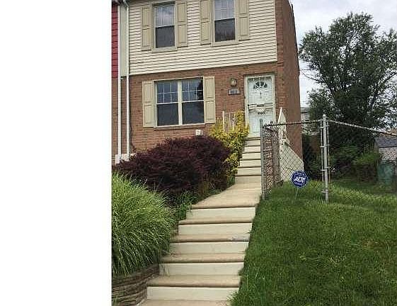 2nd image of 8011 Pompey Pl
