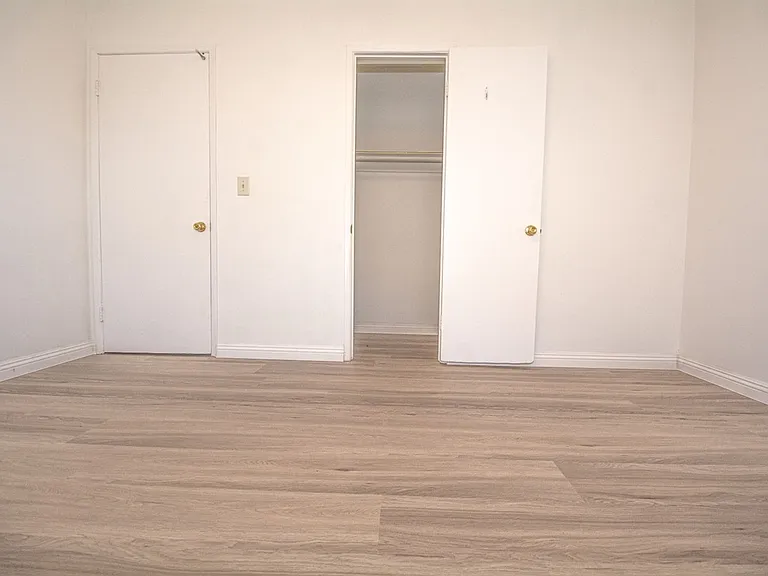306 N Azusa Ave — Photo 21