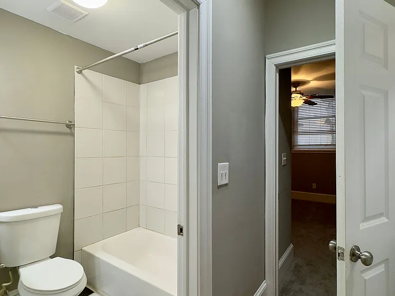 Apartment Units in Downtown, Baltimore, MD! — Photo 8