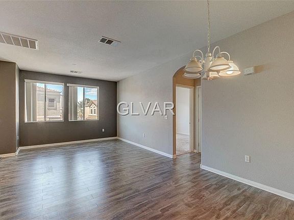 3rd image of 9303 Gilcrease Ave Unit 1124