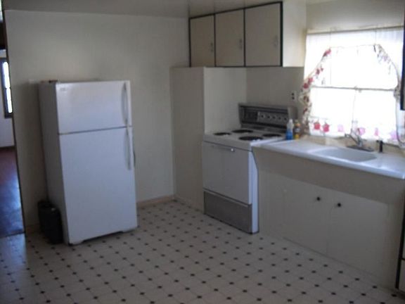 3rd image of 124 Rushmore Ave NW