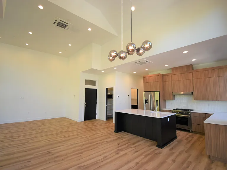 55 N 2nd St #200 — Photo 6