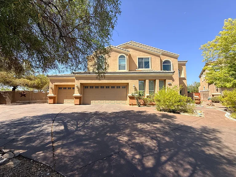 7743 Villa De La Paz Ave — Photo 1