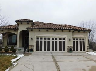 4016 SW Kamryn Dr, Lees Summit, MO 64082