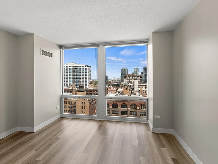 Flair Tower Apartments — Photo 10
