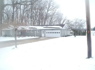 4073 Broadway Rd, Willard, OH 44890