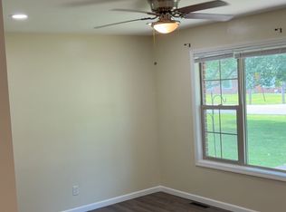 1602 W Copeland St #C, Marion, IL 62959