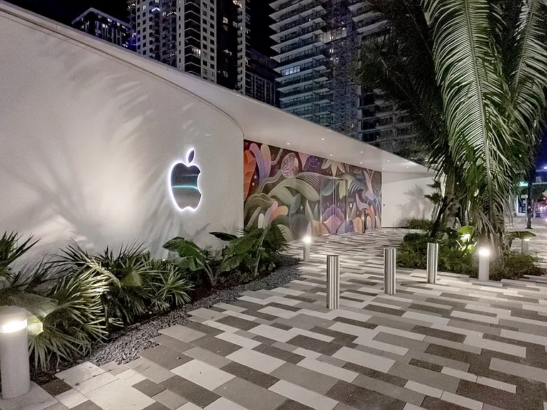 Miami World Tower — Photo 37