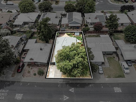 4th image of 728 Julian Dr