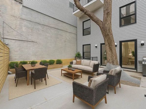 952 Bedford Ave #1B