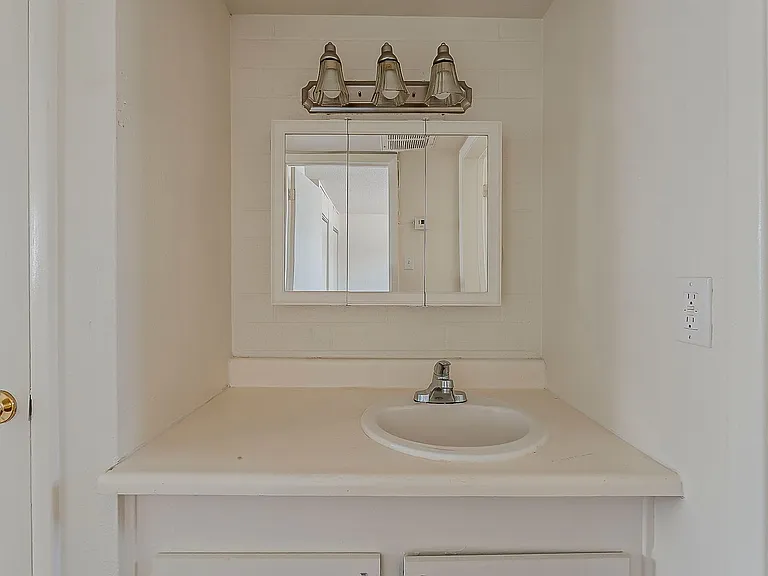Cabrillo pointe apartments — Photo 16