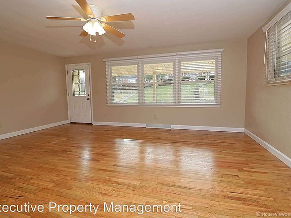 5th image of 1952 Briarwood Dr