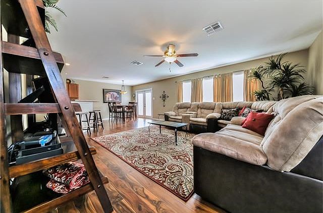 1st image of 216 Calixto Ct