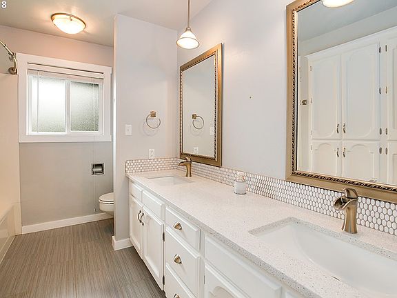 4th image of 6203 NW Lupin Way