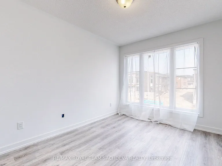 73 Pine Gate Pl — Photo 26