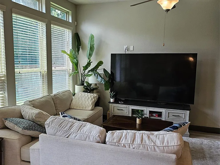 7 Aventura Pl — Photo 2