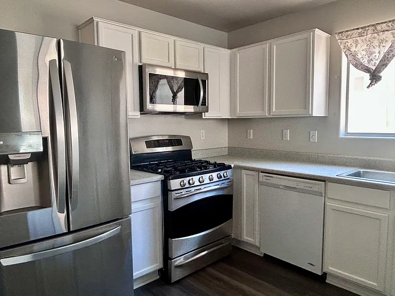 3308 Gold Run St — Photo 10