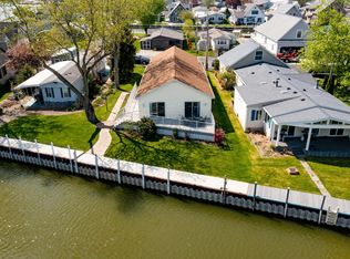 1561 N Starboard Ave, Port Clinton, OH 43452