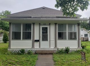 608 Pine St, Wamego, KS 66547