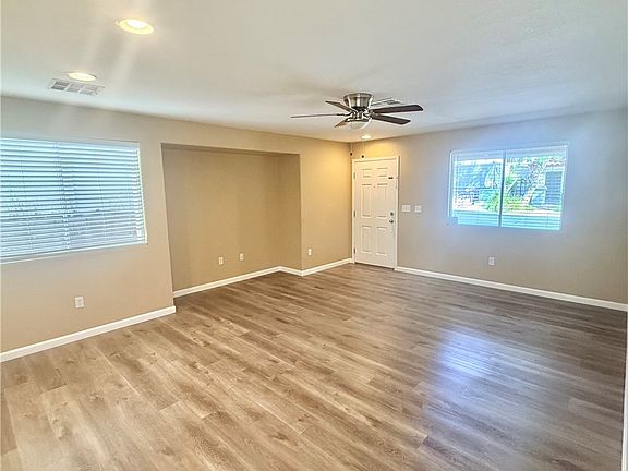 5th image of 10437 Concetta Ave