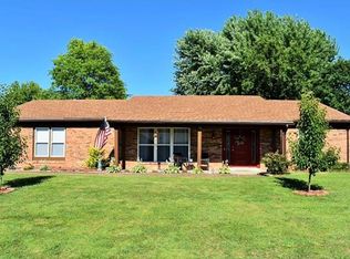 38 Charvel Dr, Belleville, IL 62226