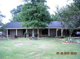 7415 Admiral Doyle Dr, Jeanerette, LA 70544