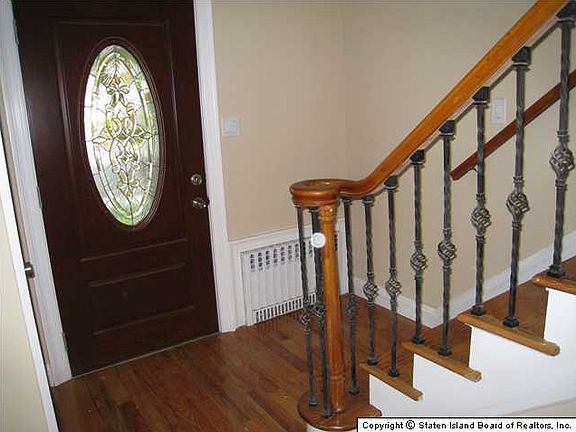 3rd image of 111 Beverly Ave