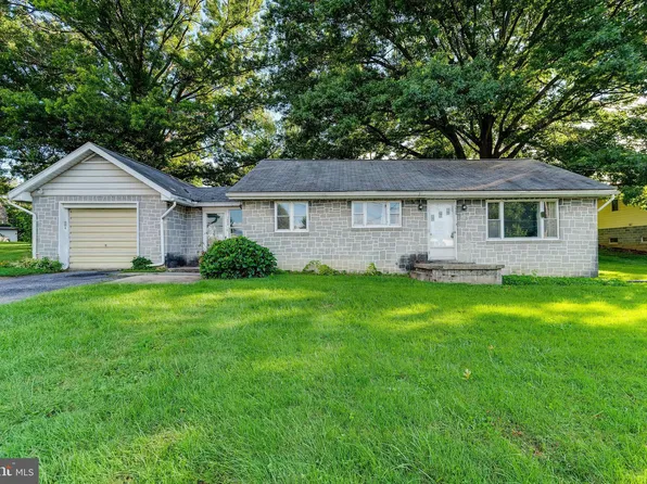 1000 Suburban Rd, Reading, PA 19605