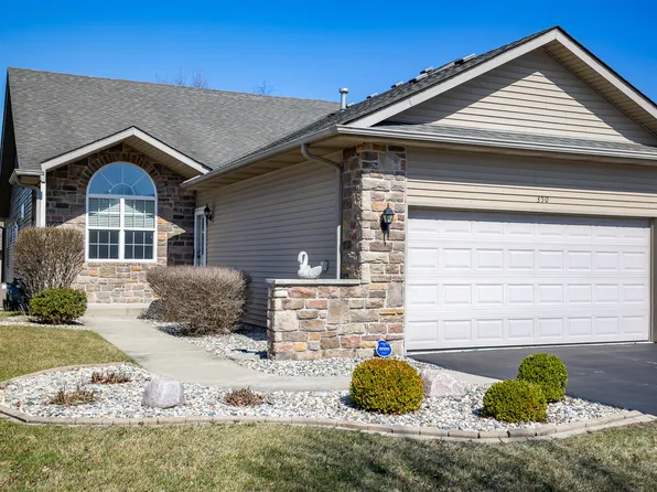 350 Cochran Dr, Crown Point, IN 46307