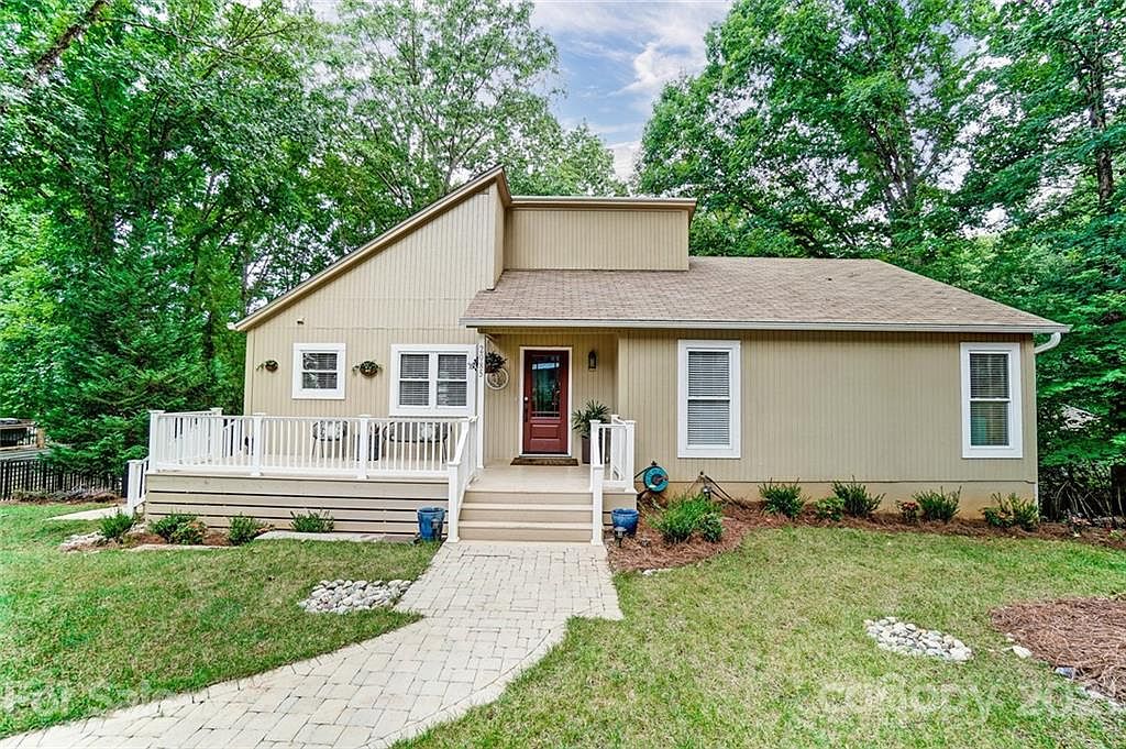 2085 Marquesas Ave, Tega Cay, SC 29708 Zillow