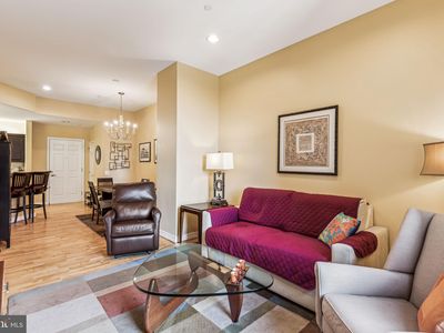 1600 Arch St APT 1111, Philadelphia, PA, 19103