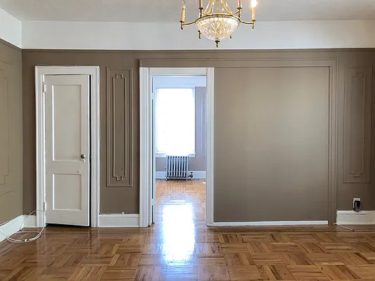 Rented by Astoria Realty | media 2