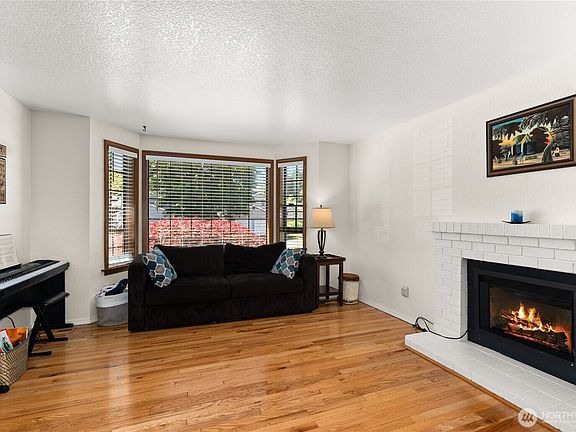 4th image of 4404 29th Avenue SE