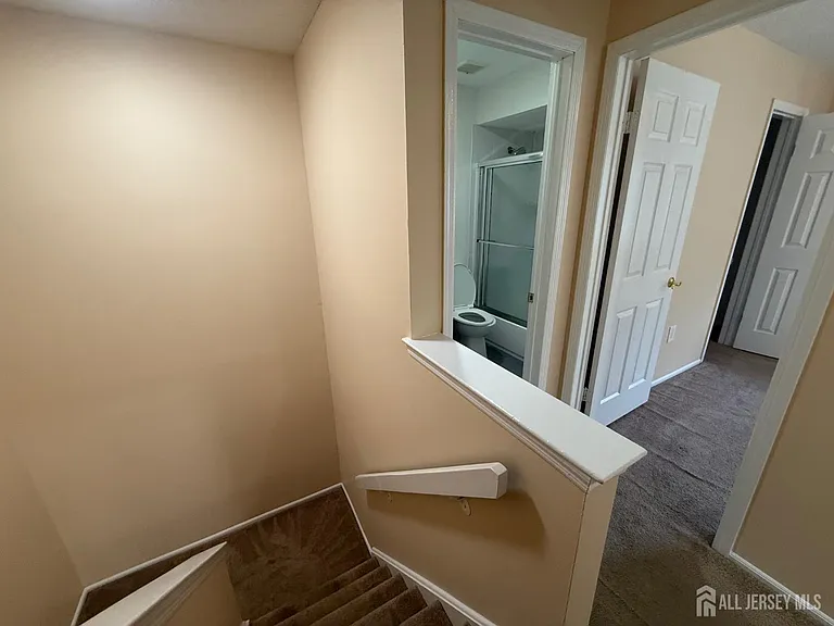 1502 Edison Glen Ter — Photo 11