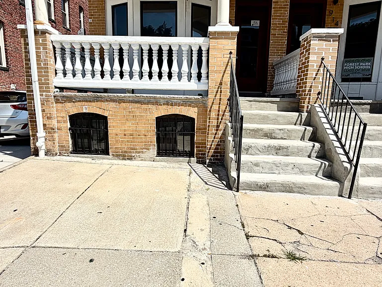 916 Whitelock St #200 — Photo 32