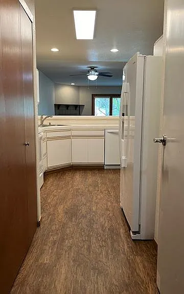 Kitchen entry