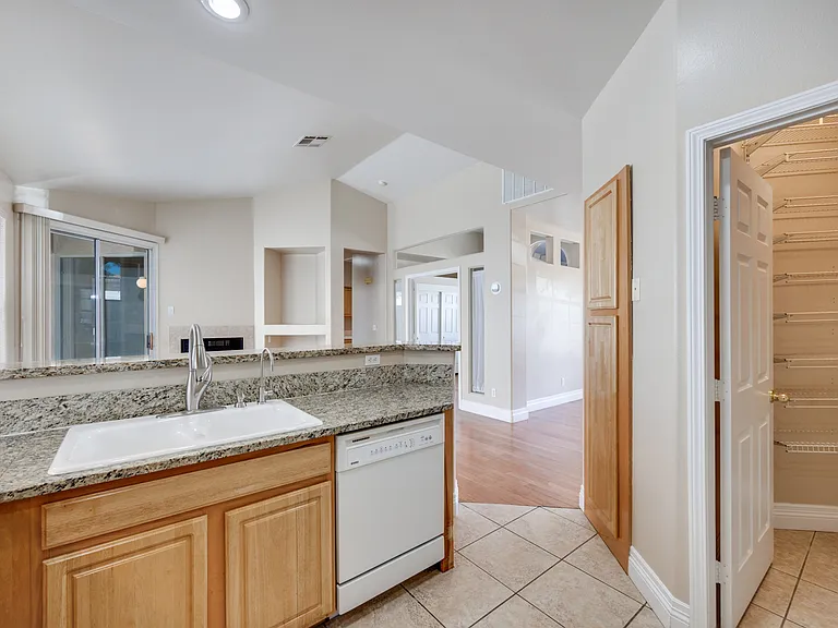 3554 Pinnate Dr — Photo 40