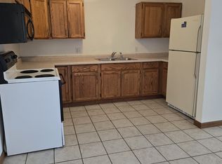 316 S Walnut St APT 6, Manteno, IL 60950