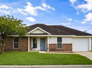 5625 Shadowbend Cir N, Lumberton, TX 77657