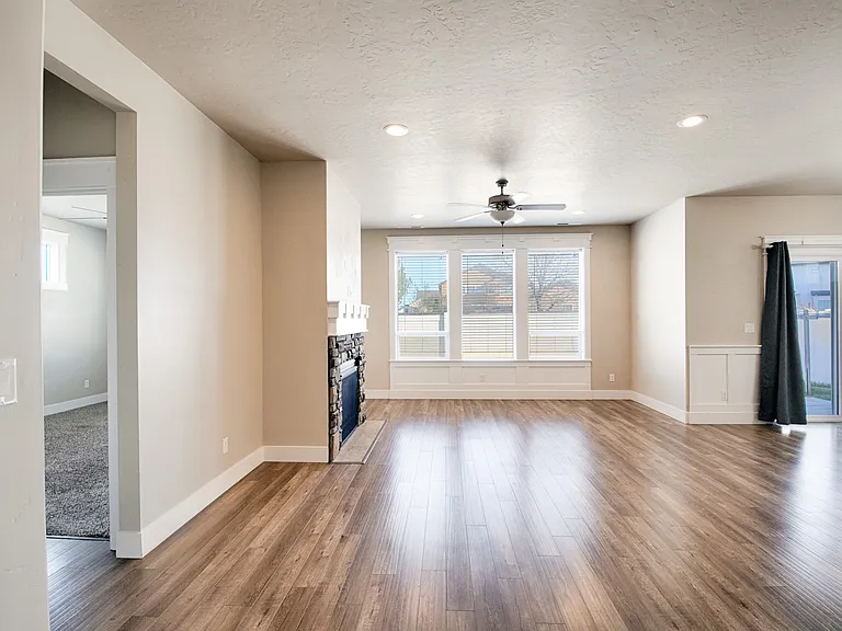 4640 W Shirdale Ct — Photo 6