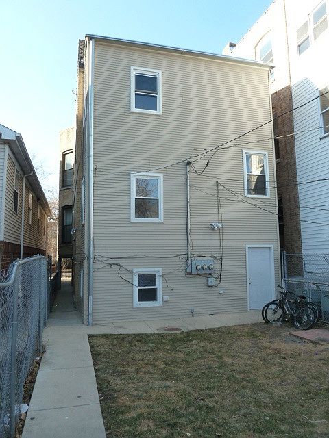 1st image of 1317 N Maplewood Ave #Garden