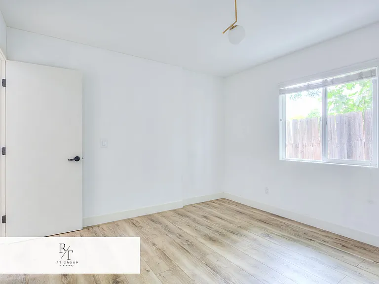 4914 Kauffman Ave #B — Photo 14