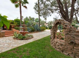 2411 Our Country Rd, Escondido, CA 92029