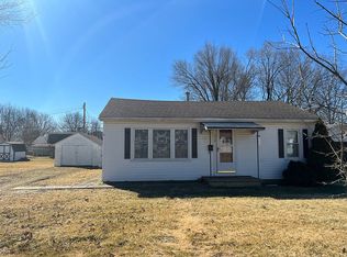 310 Oak St, Farmington, MO 63640